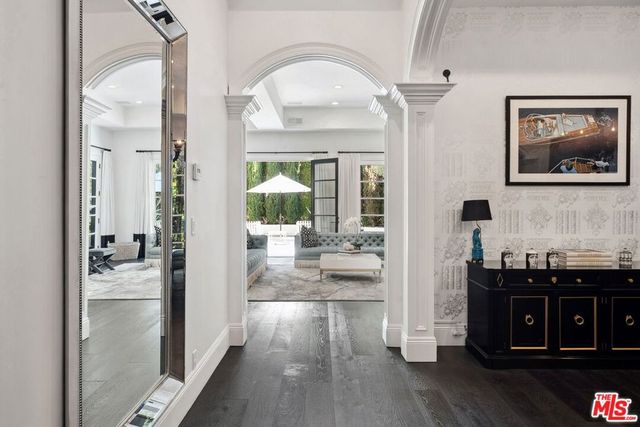 1600 Clear View Drive, Beverly Hills, CA 90210