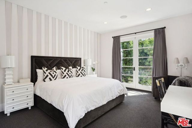 1600 Clear View Drive, Beverly Hills, CA 90210