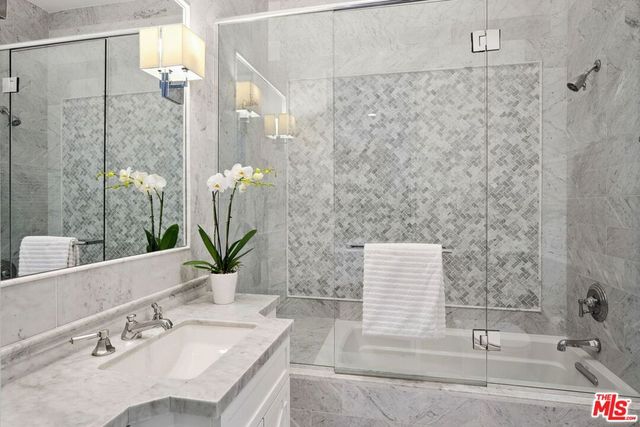 1600 Clear View Drive, Beverly Hills, CA 90210