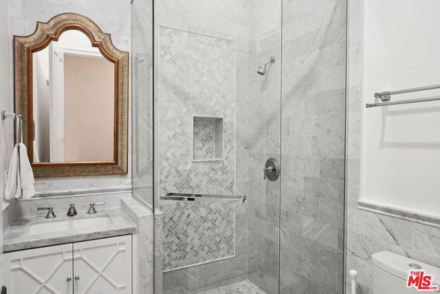 1600 Clear View Drive, Beverly Hills, CA 90210