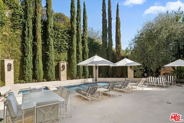 1600 Clear View Drive, Beverly Hills, CA 90210