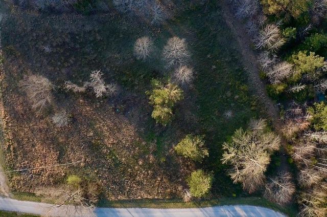 2467 Highway 100 W, Decaturville, TN 38329