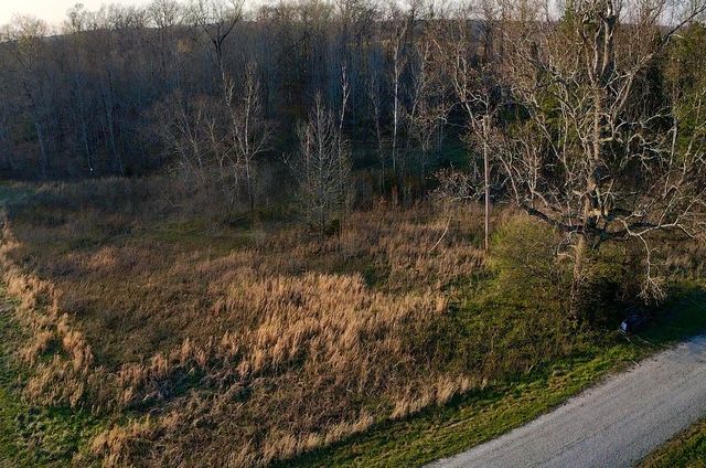 2467 Highway 100 W, Decaturville, TN 38329