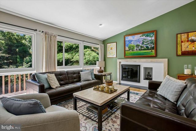8308 LILLY STONE DR, Bethesda, MD 20817