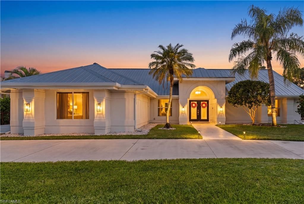 245 Monterey DR, NAPLES, FL 34119 — exterior