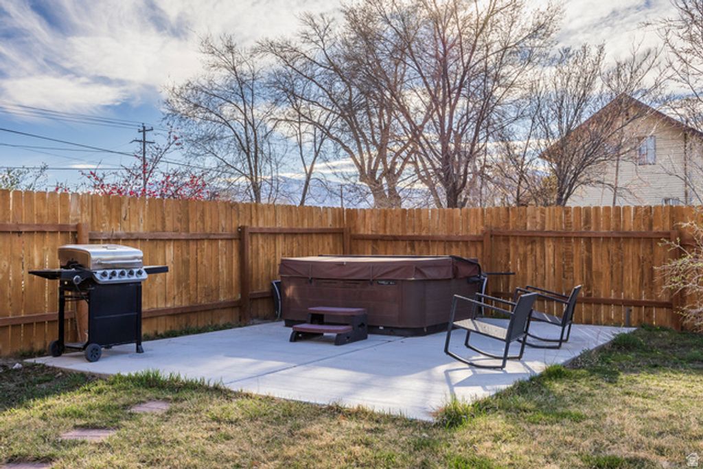 Image 26 of property listing at 6326 W 3500 S, West Valley City, UT 84128