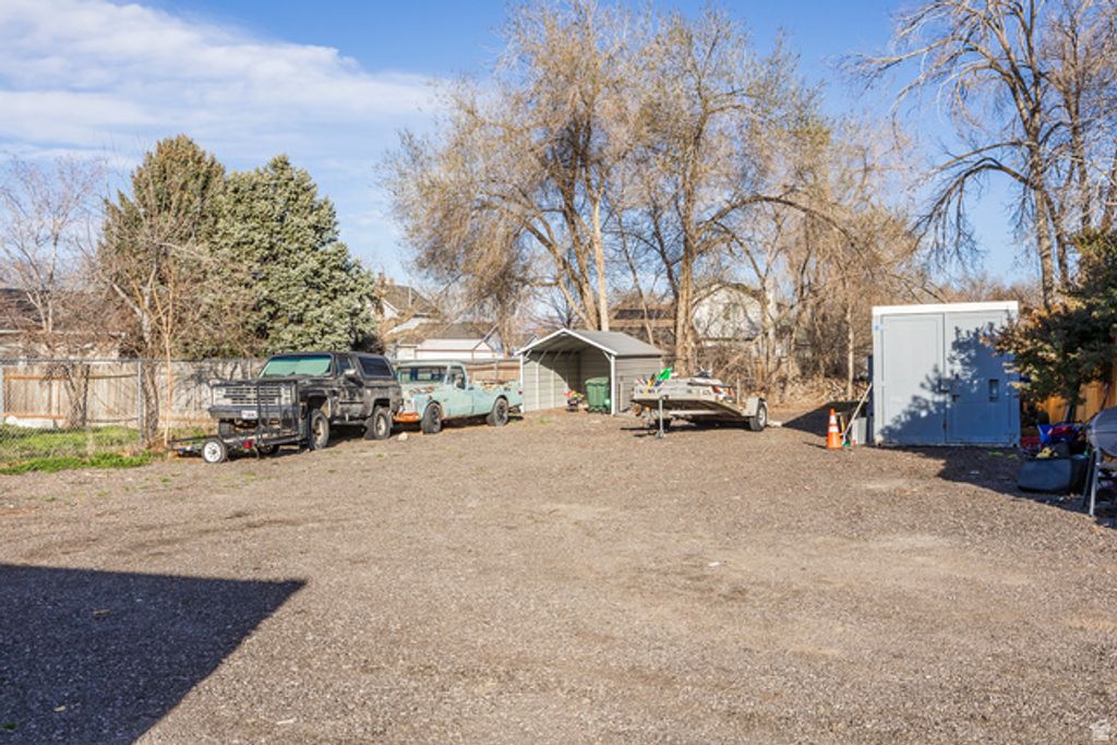 Image 30 of property listing at 6326 W 3500 S, West Valley City, UT 84128