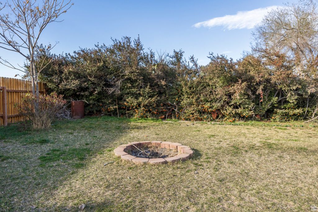 Image 32 of property listing at 6326 W 3500 S, West Valley City, UT 84128