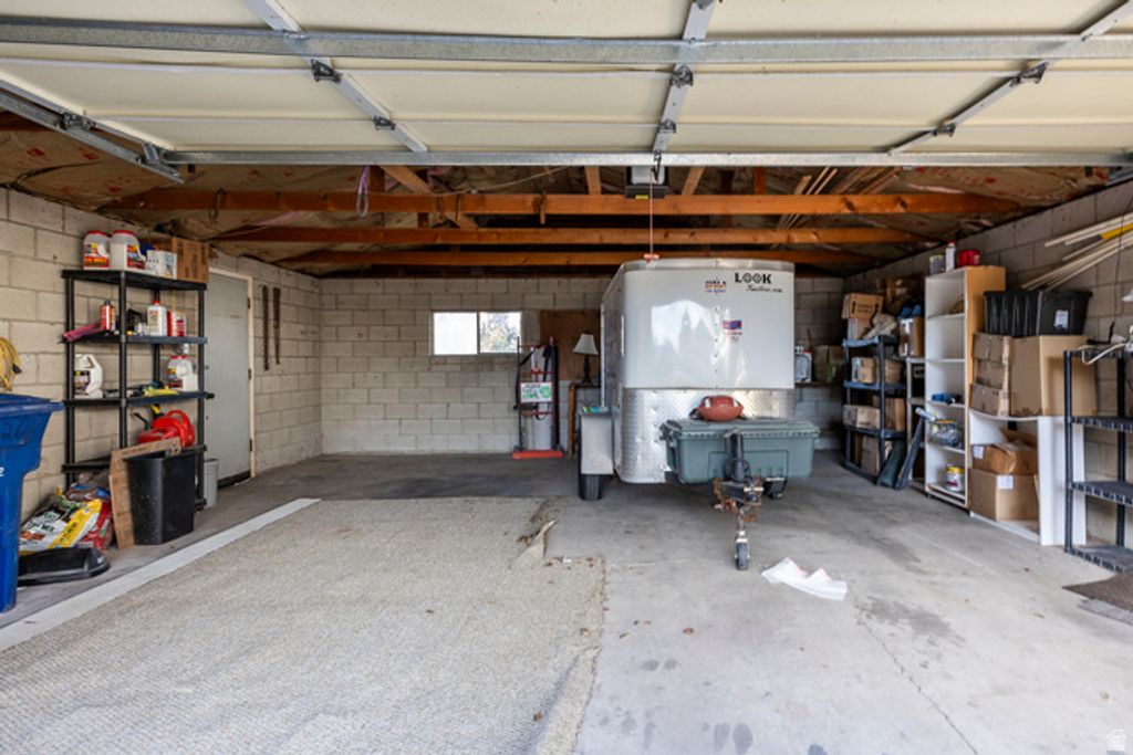 Image 34 of property listing at 6326 W 3500 S, West Valley City, UT 84128