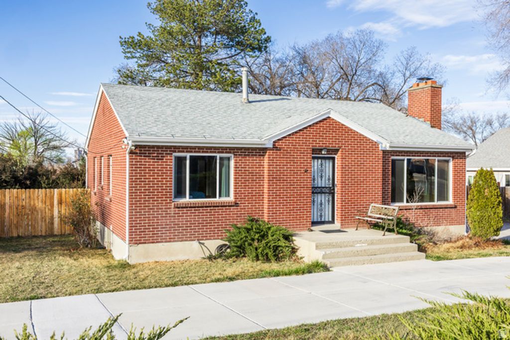 Image 41 of property listing at 6326 W 3500 S, West Valley City, UT 84128