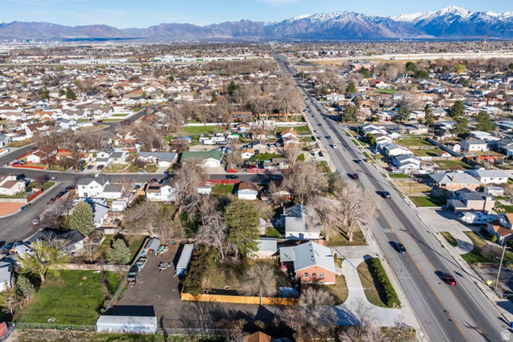Image 46 of property listing at 6326 W 3500 S, West Valley City, UT 84128