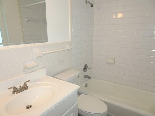 316 SE 1st Street 5c, Boynton Beach, FL 33435