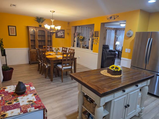 8896 Arbor Glen Drive, North Charleston, SC 29420