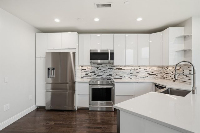 500 Throckmorton Street 1605, Fort Worth, TX 76102