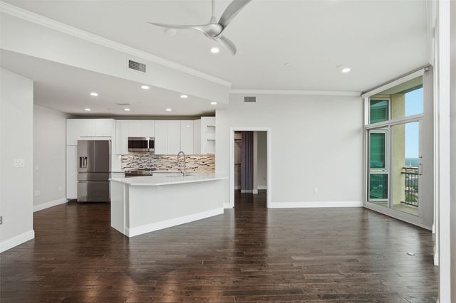 500 Throckmorton Street 1605, Fort Worth, TX 76102