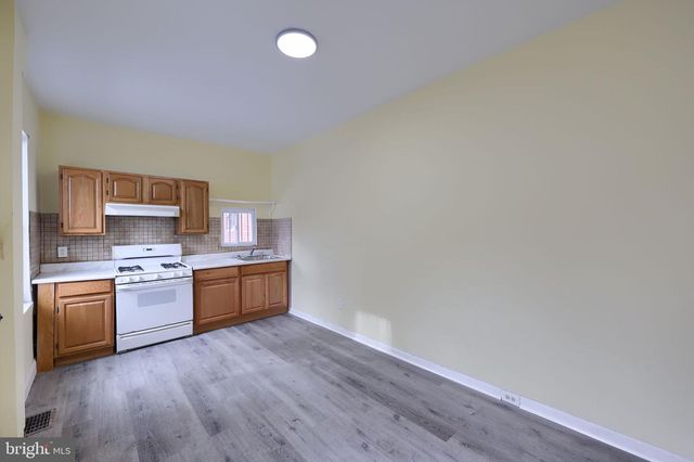 342 BEAVER ST, Lancaster, PA 17603