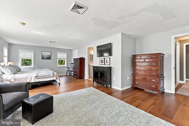 611 ARLINGHAM RD, Flourtown, PA 19031