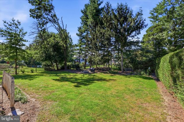 611 ARLINGHAM RD, Flourtown, PA 19031