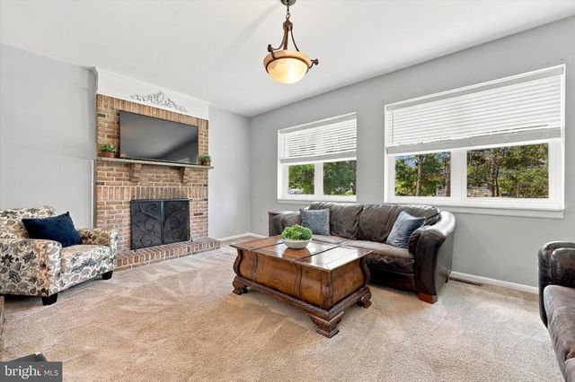611 ARLINGHAM RD, Flourtown, PA 19031