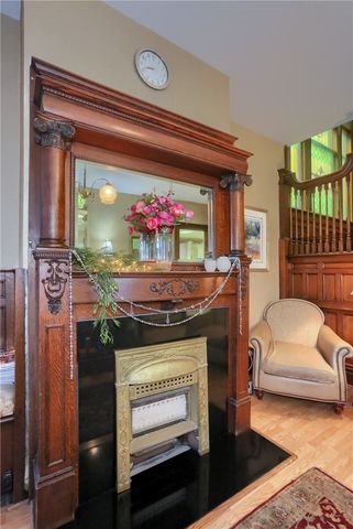 409 N Jefferson St, New Castle, PA 16101