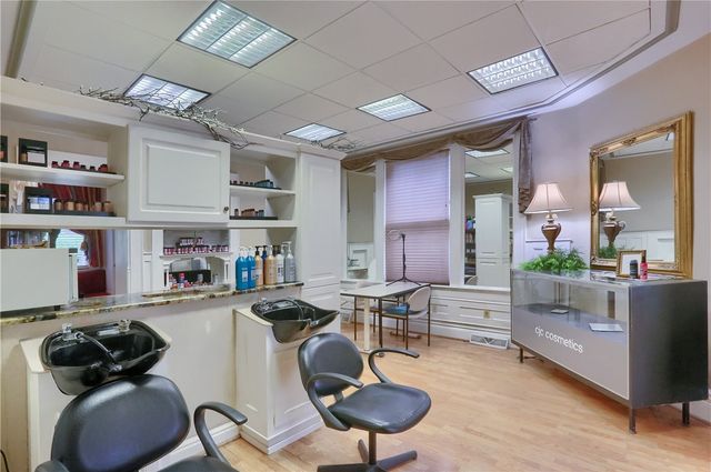 409 N Jefferson St, New Castle, PA 16101