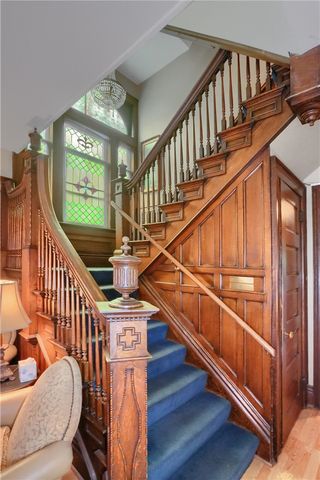 409 N Jefferson St, New Castle, PA 16101