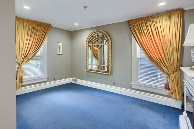 409 N Jefferson St, New Castle, PA 16101
