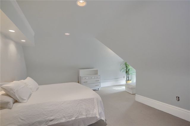409 N Jefferson St, New Castle, PA 16101