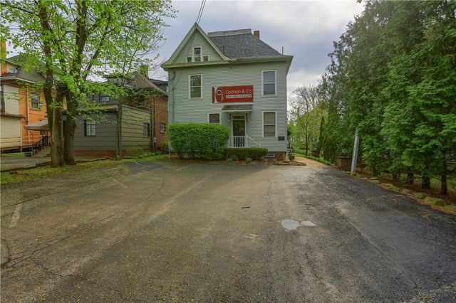 409 N Jefferson St, New Castle, PA 16101