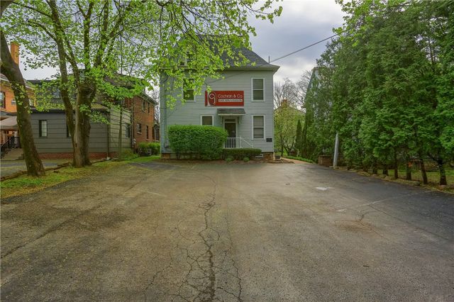409 N Jefferson St, New Castle, PA 16101