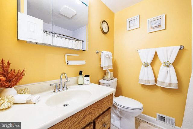 16706 WARDLOW RD, Upper Marlboro, MD 20772