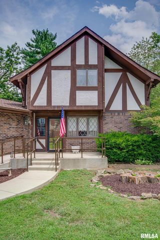 102 Lost Hollow Dr Drive, Salem, IL 62881