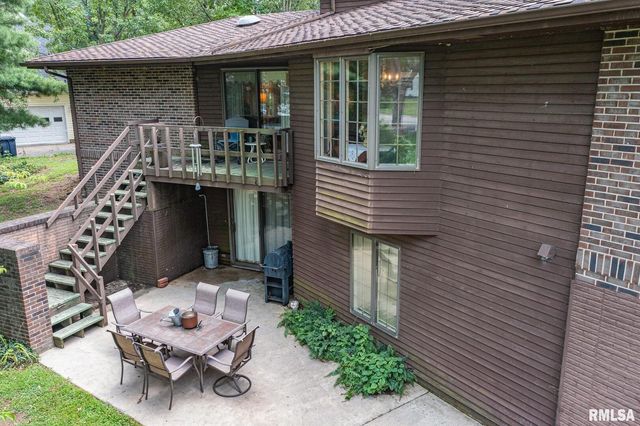 102 Lost Hollow Dr Drive, Salem, IL 62881