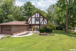 102 Lost Hollow Drive, Salem, IL 62881