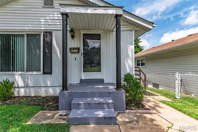 3711 Wabash Avenue, St Louis, MO 63109