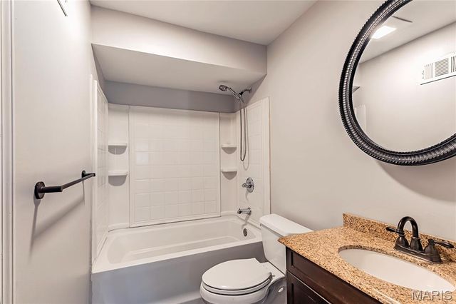 3711 Wabash Avenue, St Louis, MO 63109