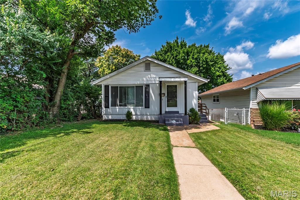 3711 Wabash Avenue, St Louis, MO 63109