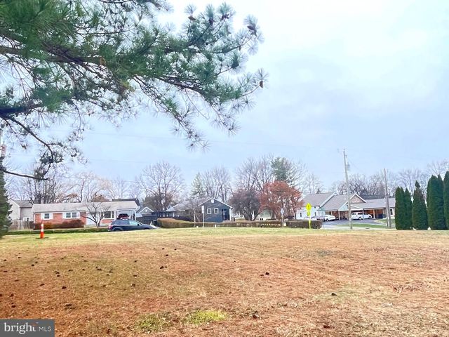 425 - 431 E E ST, Purcellville, VA 20132