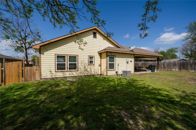 105 S 6th Street, Celeste, TX 75423