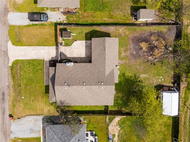 105 S 6th Street, Celeste, TX 75423