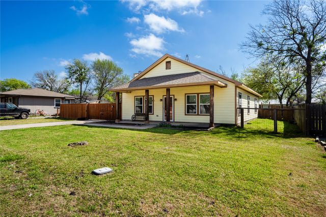 105 S 6th Street, Celeste, TX 75423