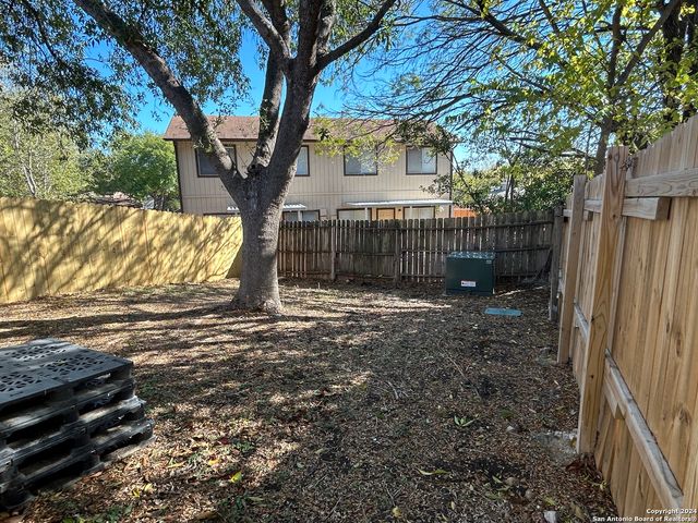 14422 Waddesdon Bluff, San Antonio, TX 78233