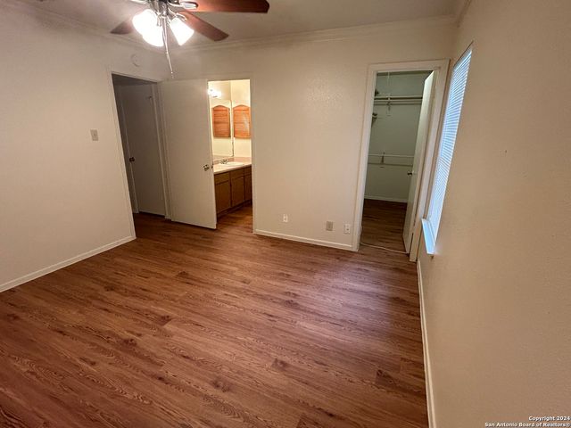 14422 Waddesdon Bluff, San Antonio, TX 78233