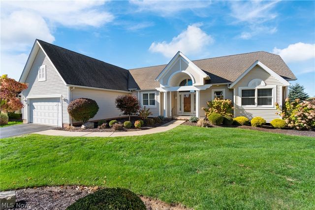 1315 Fieldcrest Drive, Wadsworth, OH 44281