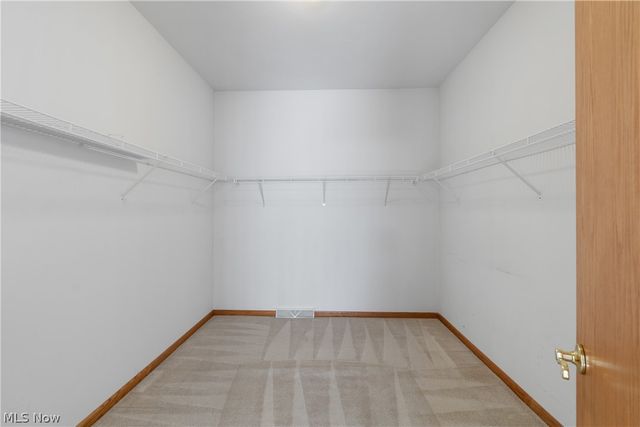 1315 Fieldcrest Drive, Wadsworth, OH 44281