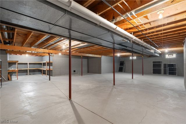 1315 Fieldcrest Drive, Wadsworth, OH 44281