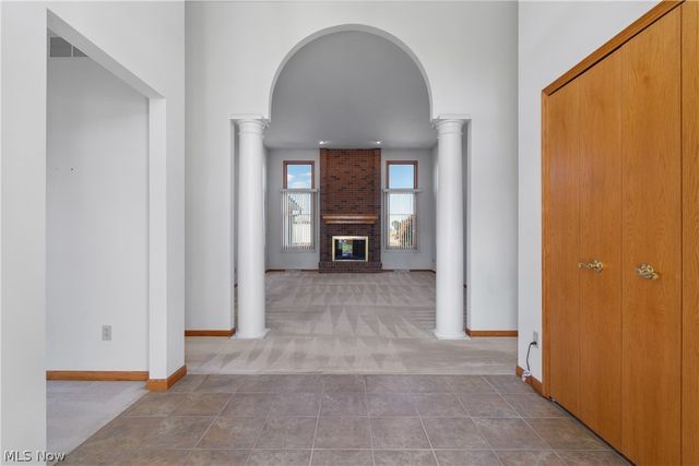 1315 Fieldcrest Drive, Wadsworth, OH 44281