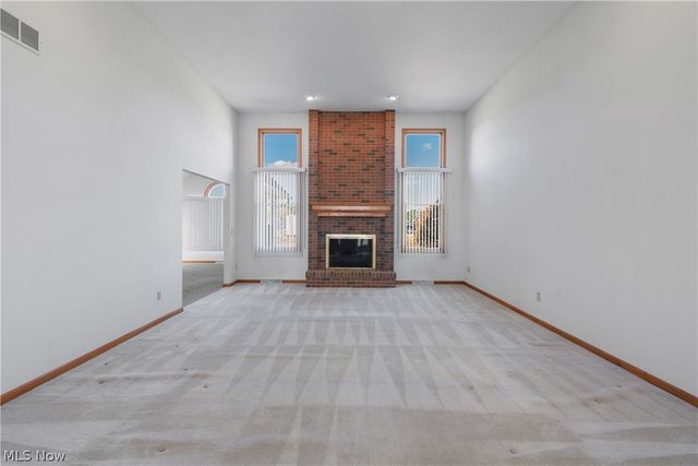 1315 Fieldcrest Drive, Wadsworth, OH 44281