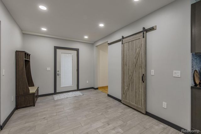 1621 Ray Road, Oxford Charter Township, MI 48371