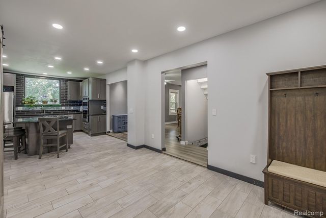 1621 Ray Road, Oxford Charter Township, MI 48371